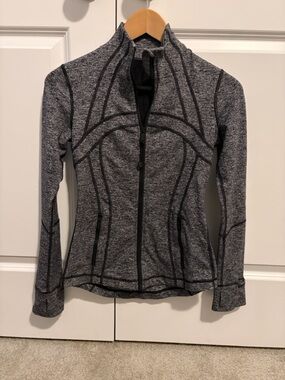 Lululemon Heather Black/Gray Define Jacket Luon 4